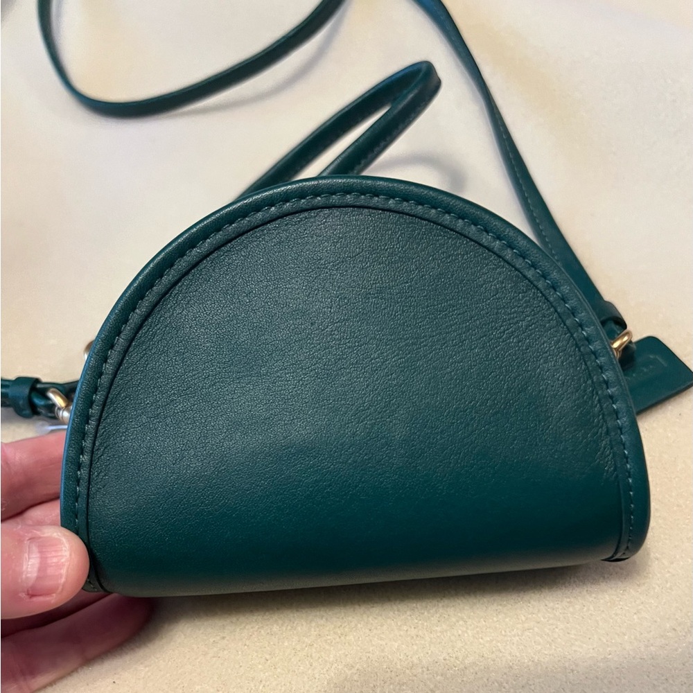 NWT Coach Half Moon Coin Case in Emerald Green - Picture 5 of 16